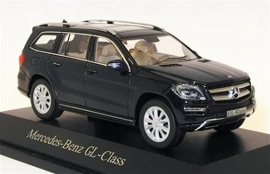 1:43 Norev Mercedes Benz GL Class 2012 donkerblauw SUV 4x4 - 1