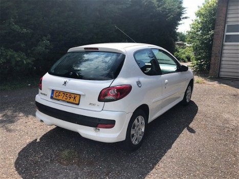 Peugeot 206 - 1.1 XR - 1