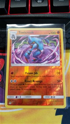 Toxicroak  64/131 Rare  (reverse) S & M Forbidden Light