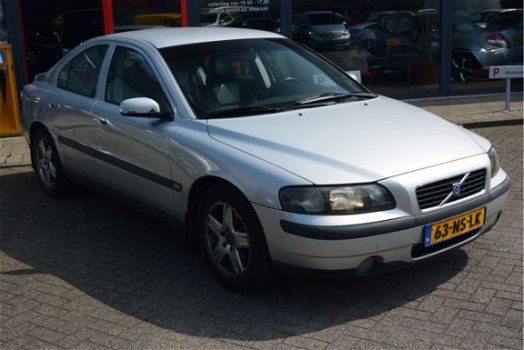 Volvo S60 - 2.4 D5 EDITION - 1