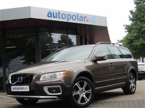 Volvo XC70 - D3 163pk Aut. Limited Edition/Leder/Navi/Xenon - 1