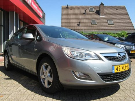 Opel Astra - 1.4 ANNIVERSARY EDITION 100-pk | AIRCO | CRUISE CONTROL | BOVAG GARANTIE | ELEKTRISCH P - 1