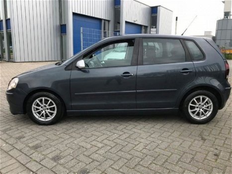 Volkswagen Polo - 1.4 TDI Trendline BlueMotion - 1