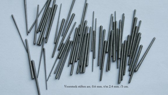 100 voorsteekstiften / conische pennen. nr. 0502 0.75x1.15-14mm. - 0