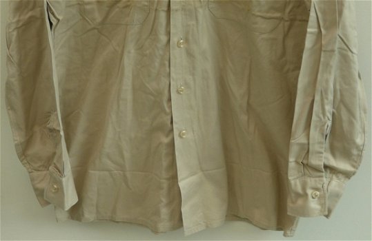 Hemd, Uniform DT63 (Dagelijks Tenue), lange mouw, Koninklijke Landmacht, maat: 15½ - 39, 1968.(Nr.1) - 2