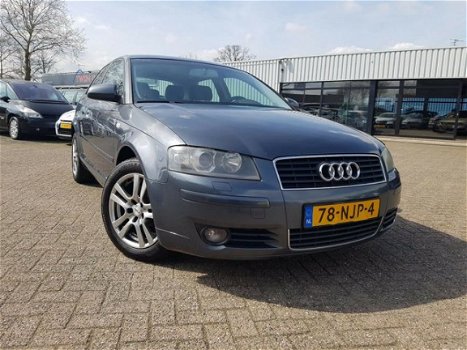 Audi A3 - 2.0 TDI Attraction Pro Line Business - 1