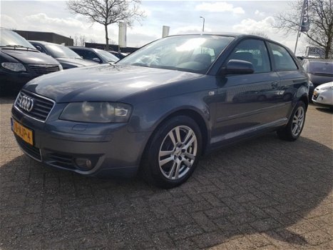 Audi A3 - 2.0 TDI Attraction Pro Line Business - 1