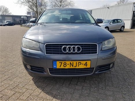 Audi A3 - 2.0 TDI Attraction Pro Line Business - 1