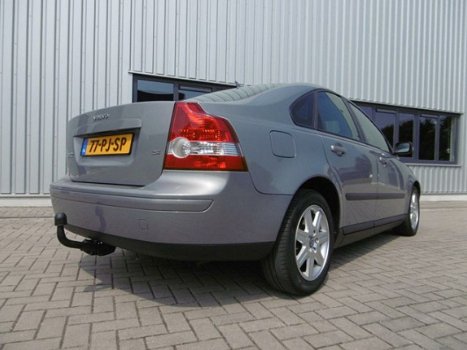 Volvo S40 - 2.4 Kinetic Airco Clima Cruise Control Nieuwstaat - 1