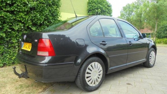 Volkswagen Bora - 1.9 TDI 100pk - 1