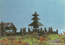 Indonesie Candi Kunibg, Bedugul - Bali