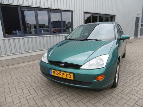 Ford Focus - 1.6-16V Trend Airco Apk t/m 11-07-2019 - 1