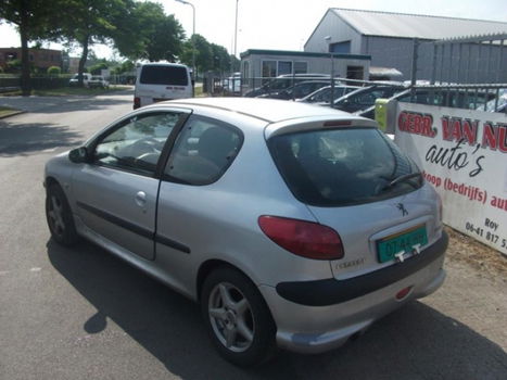 Peugeot 206 - 1.4 HDi XT - 1