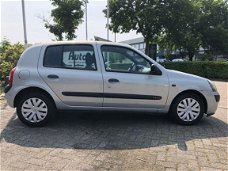 Renault Clio - 1.4-16V Expression