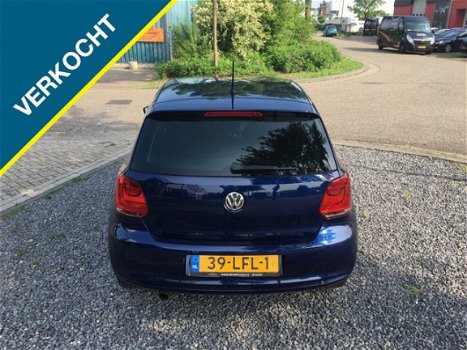 Volkswagen Polo - 1.4-16V Highline - 1