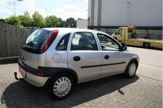 Opel Corsa - 1.4 16v comfort aut - 1