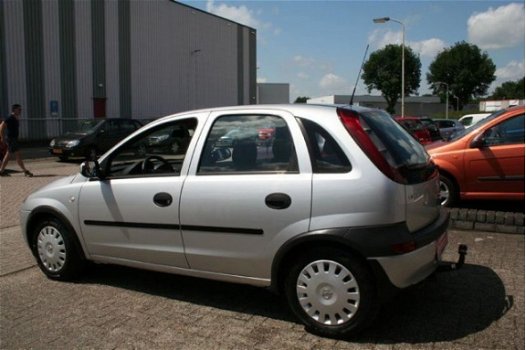 Opel Corsa - 1.4 16v comfort aut - 1