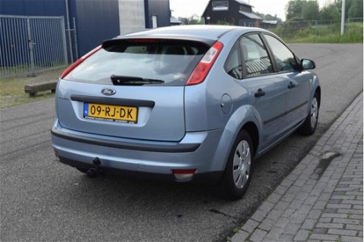 Ford Focus - 1.4-16V Ambiente | Airco | Cruise | NAP + APK 9-2020 - 1