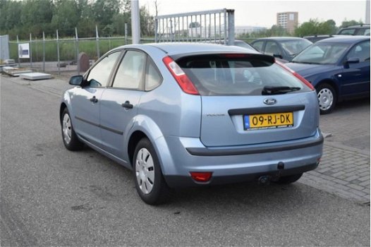 Ford Focus - 1.4-16V Ambiente | Airco | Cruise | NAP + APK 9-2020 - 1