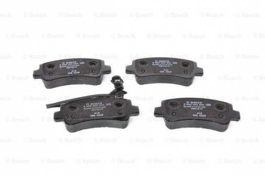 Remblokken Set Achteras Opel Movano Renault Master 2010 BOSCH - 1