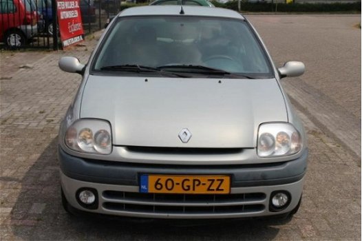 Renault Clio - 1.2-16V Authentique Peter Mulder JR Emmer-Compascuum - 1