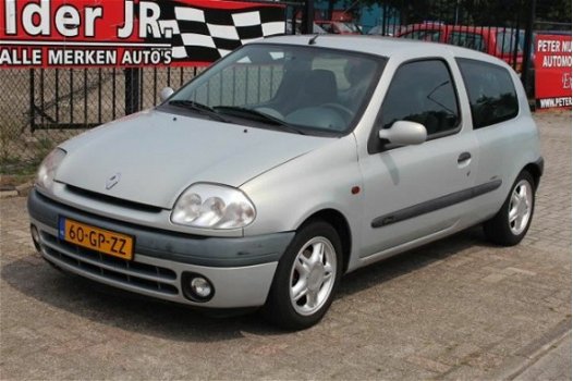 Renault Clio - 1.2-16V Authentique Peter Mulder JR Emmer-Compascuum - 1