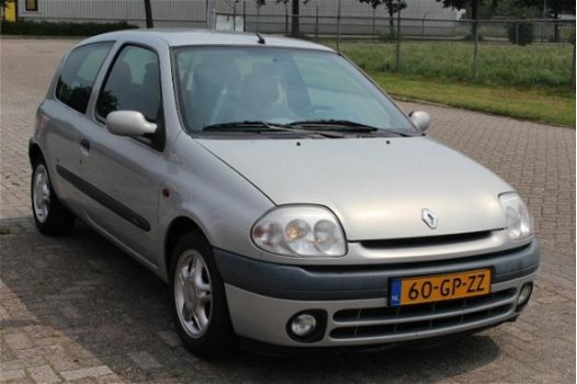 Renault Clio - 1.2-16V Authentique Peter Mulder JR Emmer-Compascuum - 1