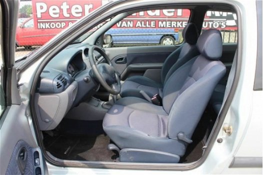 Renault Clio - 1.2-16V Authentique Peter Mulder JR Emmer-Compascuum - 1