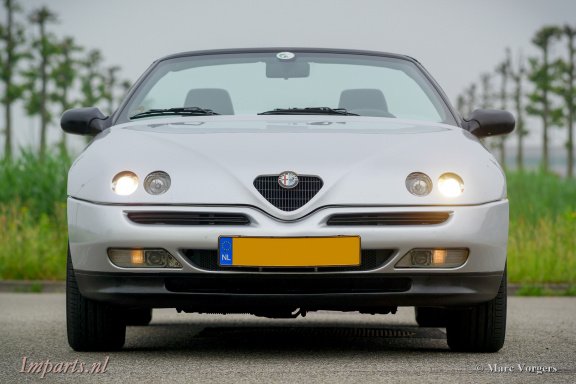 Mooie Alfa Romeo Spider (916) uit 1995 van eerste eigenaar - Afbeelding 2