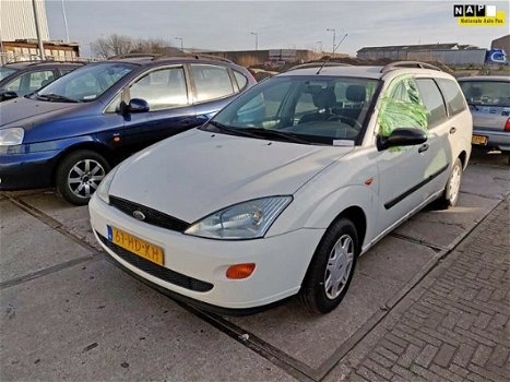 Ford Focus Wagon - 1.6-16V Trend - 1