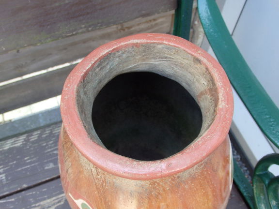 Oude beschilderde ovale aardewerk vaas. - Afbeelding 5