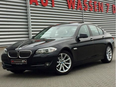 BMW 5-serie - 520d High EXE SCH.DAK/LEER/NAVI/TRKHAAK - 1