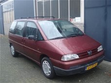 Peugeot 806 - 2.0 ST Select Turbo 6-Persoons