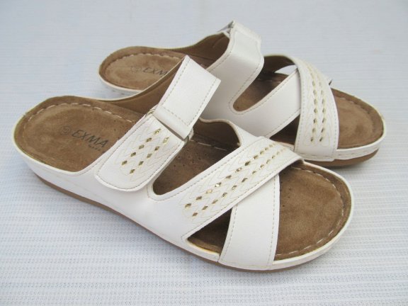 DAMES ZOMER SLIPPER / WIT / MATEN 35 T/M 41 - nr. 1