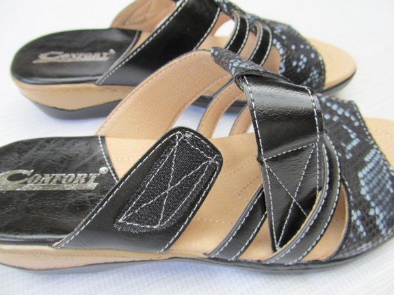 DAMES ZOMER SLIPPER / ZWART / MET KLITTENBANDJE / MATEN 36 T/M 41. - Afbeelding 3
