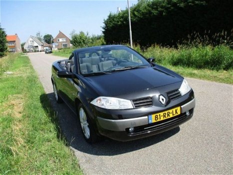 Renault Mégane coupé cabriolet - Mégane 2.0-16V Privilège Luxe - 1