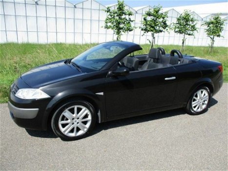 Renault Mégane coupé cabriolet - Mégane 2.0-16V Privilège Luxe - 1