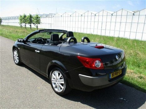 Renault Mégane coupé cabriolet - Mégane 2.0-16V Privilège Luxe - 1