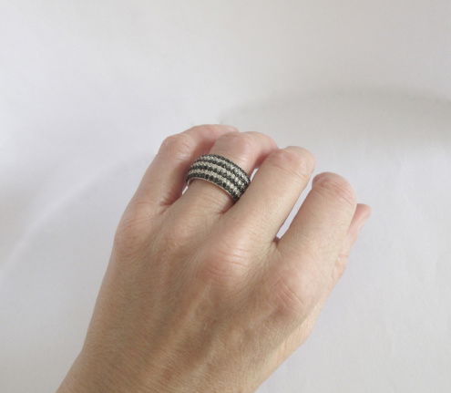 NIEUW Zilveren bandring zwart/wit zirkonia INCL.VERZENDEN. - Afbeelding 2