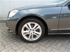 Mercedes-Benz E-klasse Estate - 200 CGI Elegance Combi *NAVI *OPEN DAK *XENON *STOEL VERW *NAP *1E E