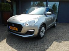 Suzuki Swift - 1.2 Premium