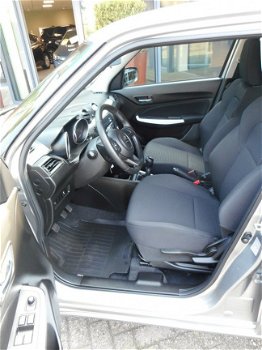 Suzuki Swift - 1.2 Premium - 1