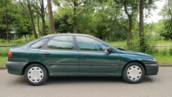 Renault Laguna - 1.6-16V RXT Nieuwe Apk Juni 2019 Airco - 1