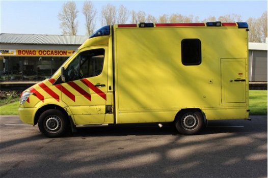 Mercedes-Benz Sprinter - 318 CDI Autom. Ambulance Airco - 1