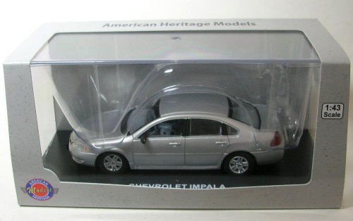 1:43 American Heritage Models Chevy Impala 2011 sedan silver - 1