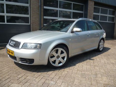 Audi A4 Avant - 4.2 V8 quattro S4 Exclusive - 1