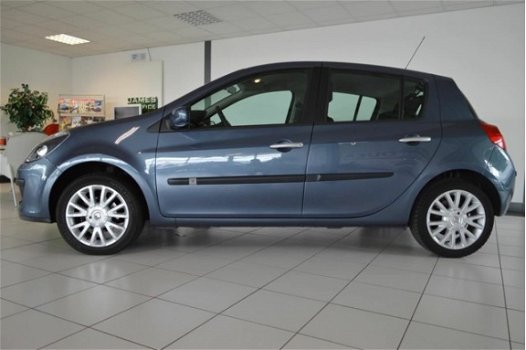 Renault Clio - 1.6-16V Dynamique Luxe - 1