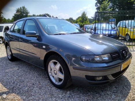 Seat Toledo - 2.3 V5 170pk Executive Volleder interieur Clima - 1