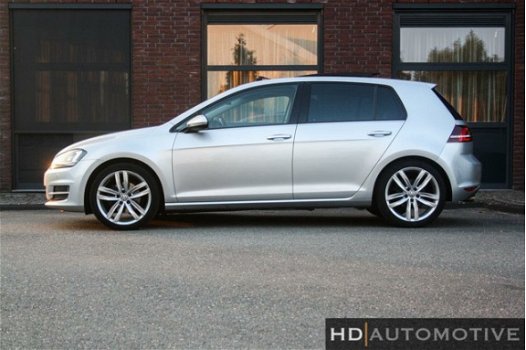 Volkswagen Golf - 1.6 TDI Highline DSG PANO FULL NL AUTO NAP - 1