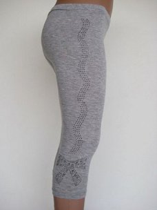 grijze legging met strassteentjes strik mt134/140 (nr: 4563)